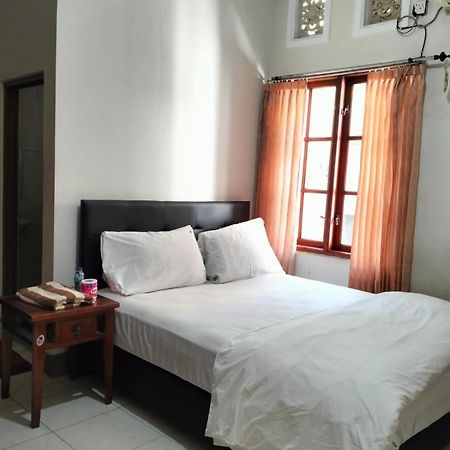 Nakula Familiar Inn เดนปาซาร์ ภายนอก รูปภาพ