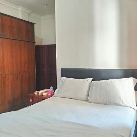 Nakula Familiar Inn เดนปาซาร์ ภายนอก รูปภาพ